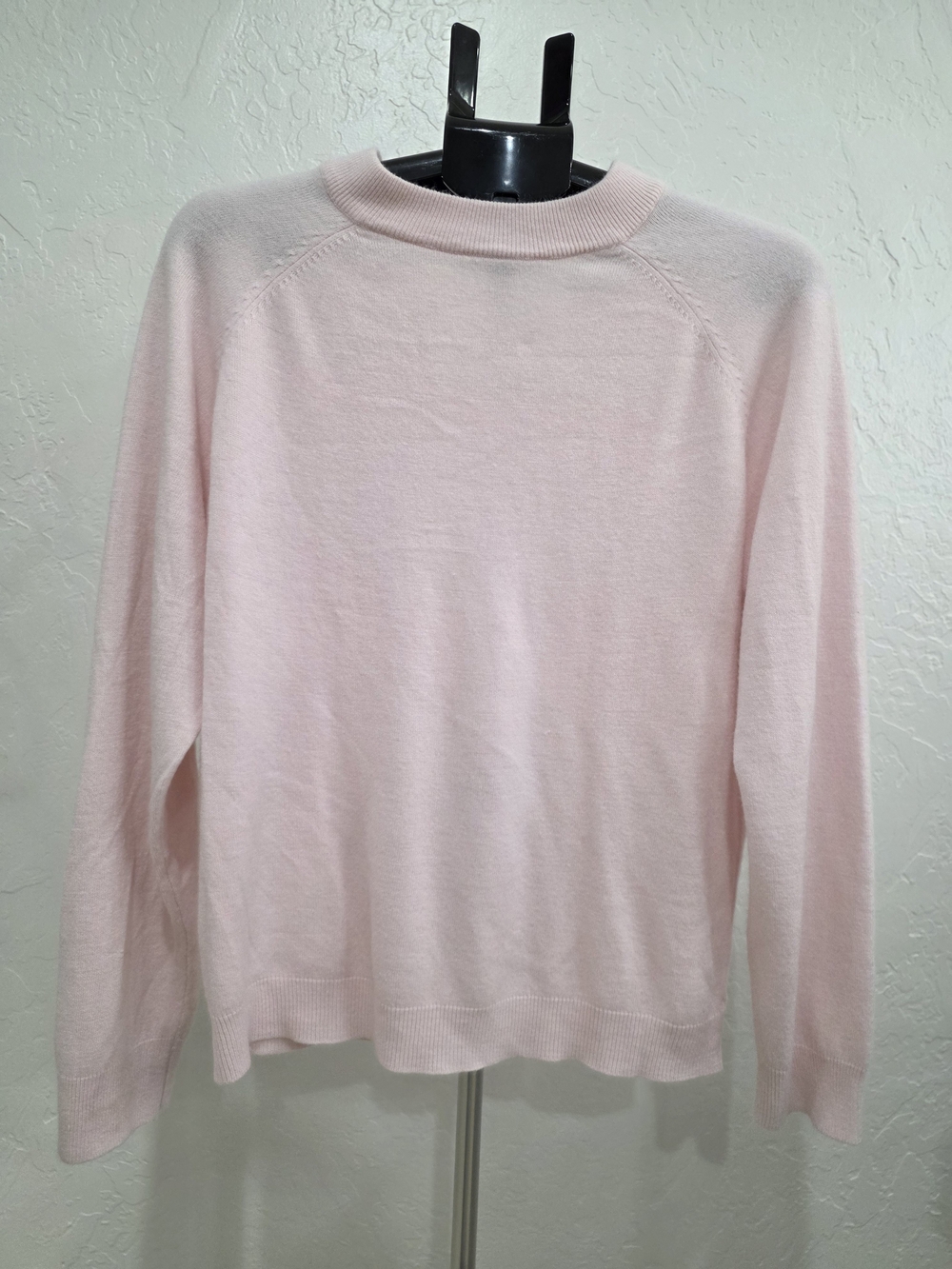 Women’s Light Pink Crewneck Sweater